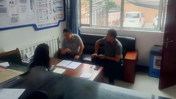 甘肃恒亚律师事务所赵龙律师赴榆中县小康营乡浪街村开展现场法律咨询服务